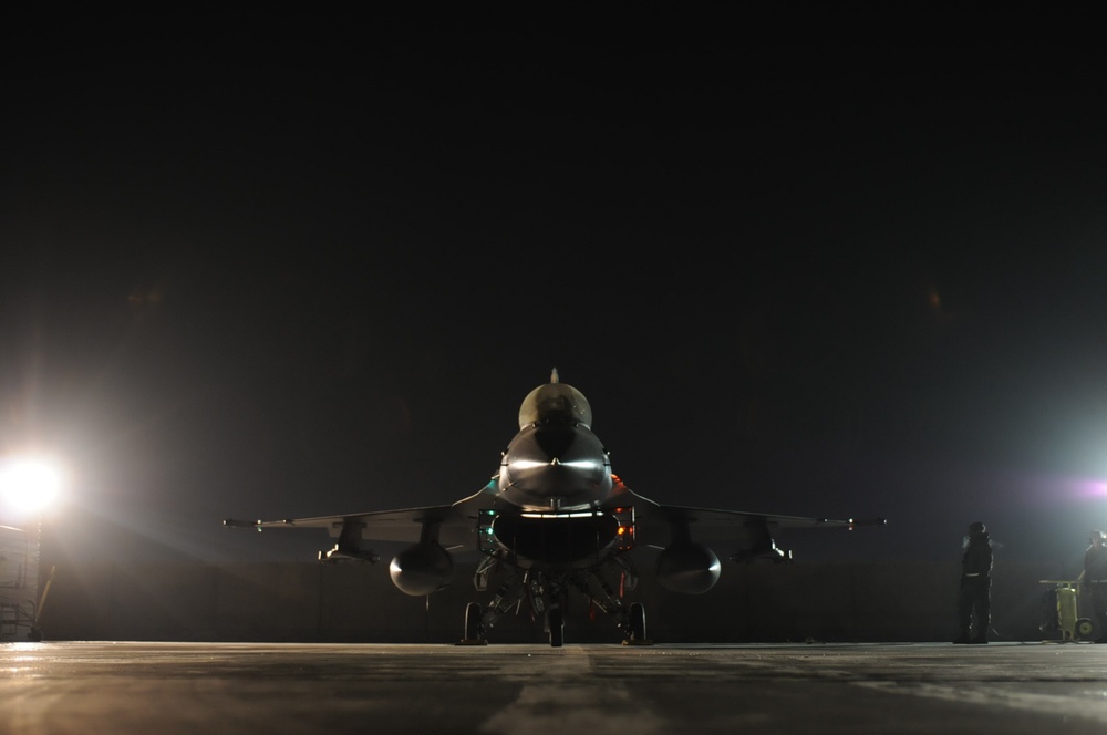 F-16C+ Fighting Falcon Bagram Night Devils