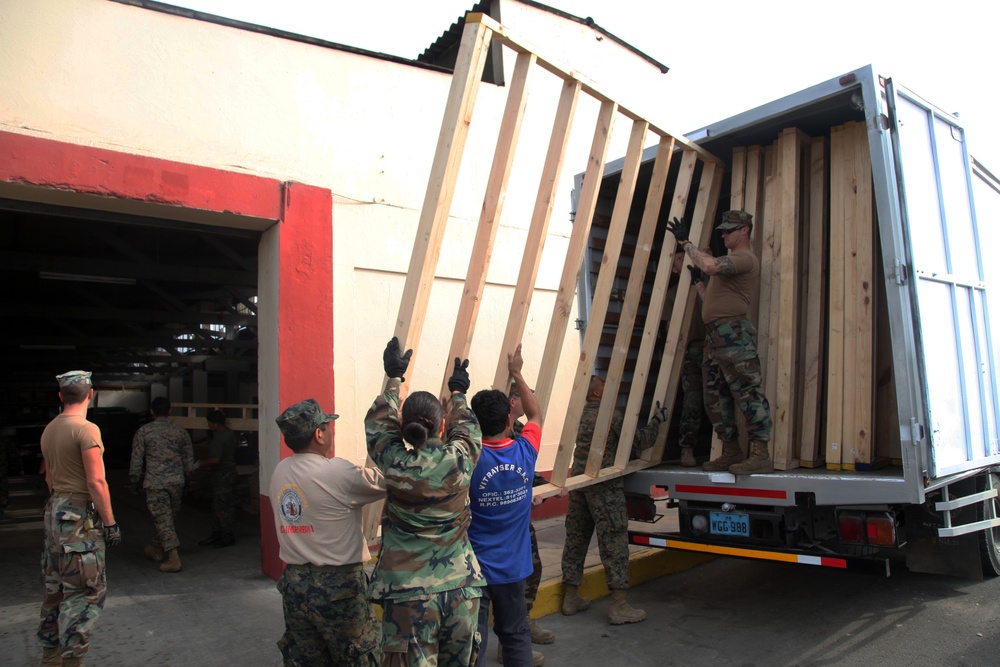 HSV-2 Swift/Southern Partnership Station 2012