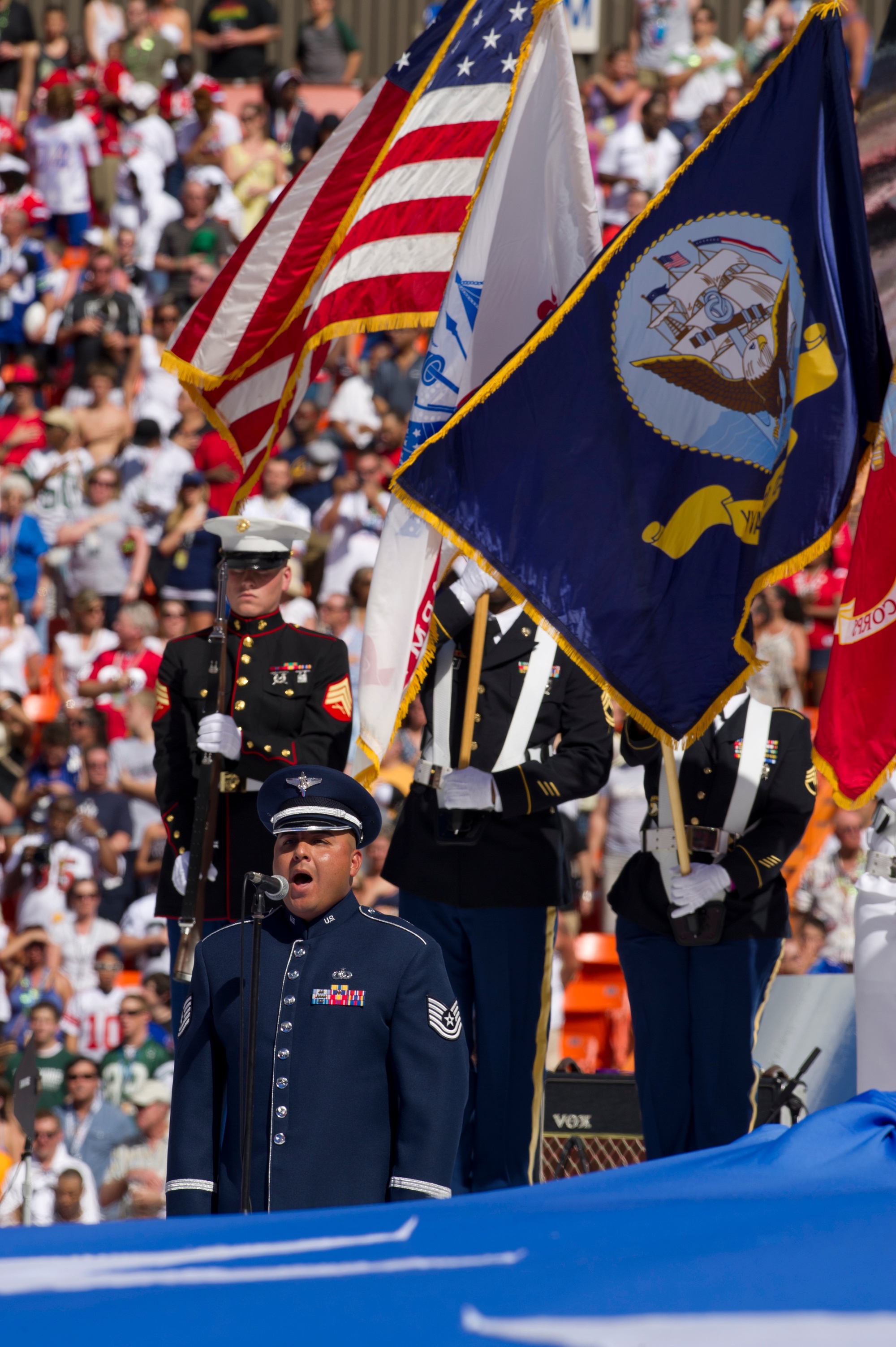 DVIDS - Images - The NFL pays tribute to military service members during  the 2012 Pro Bowl [Image 10 of 23]