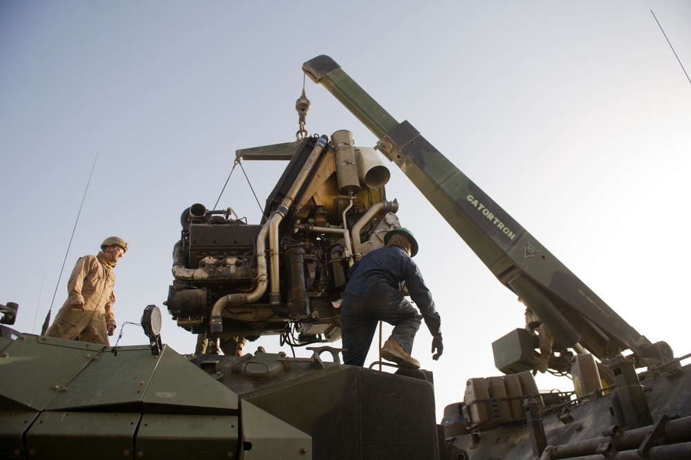 Unit trains in 5th Fleet AOR