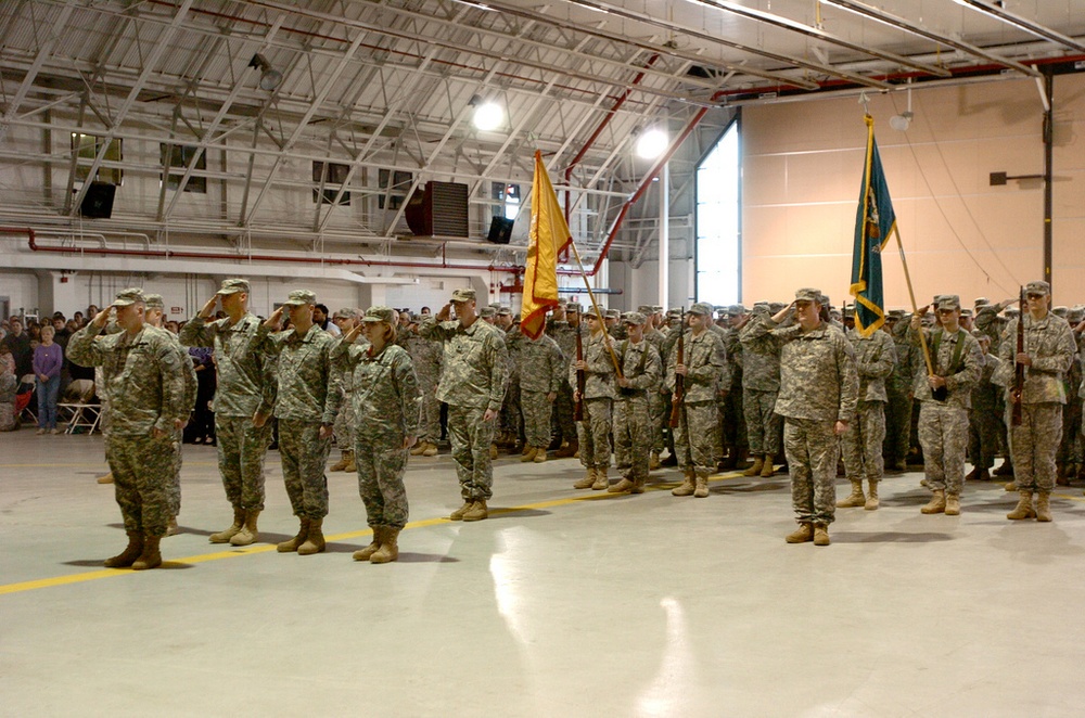 Army Guard troops depart for training site