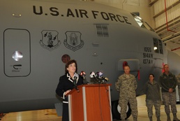 Congresswomen Kathy Hochul visits Niagara Falls Reserve Station