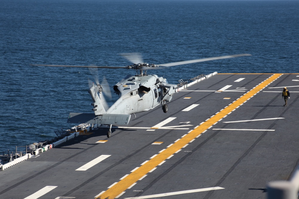 Seahawks arrive aboard USS Kearsarge