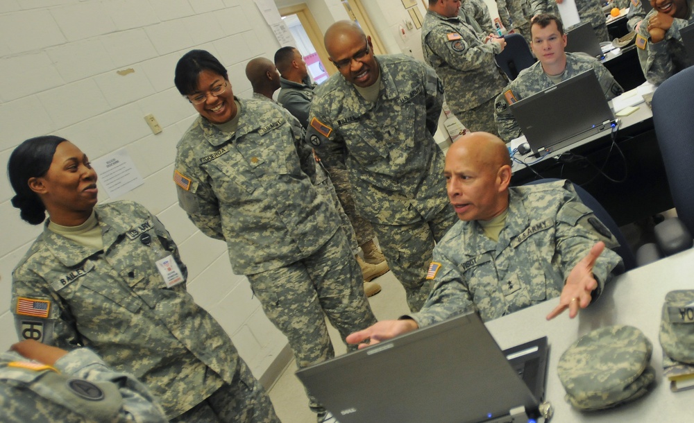 Silver Scimitar 2012 combines expertise, experience to train human resources soldiers