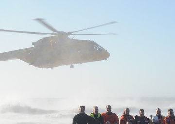 US Coast Guard Advanced Helicopter Rescue School hosts joint agency training in Astoria, Ore.