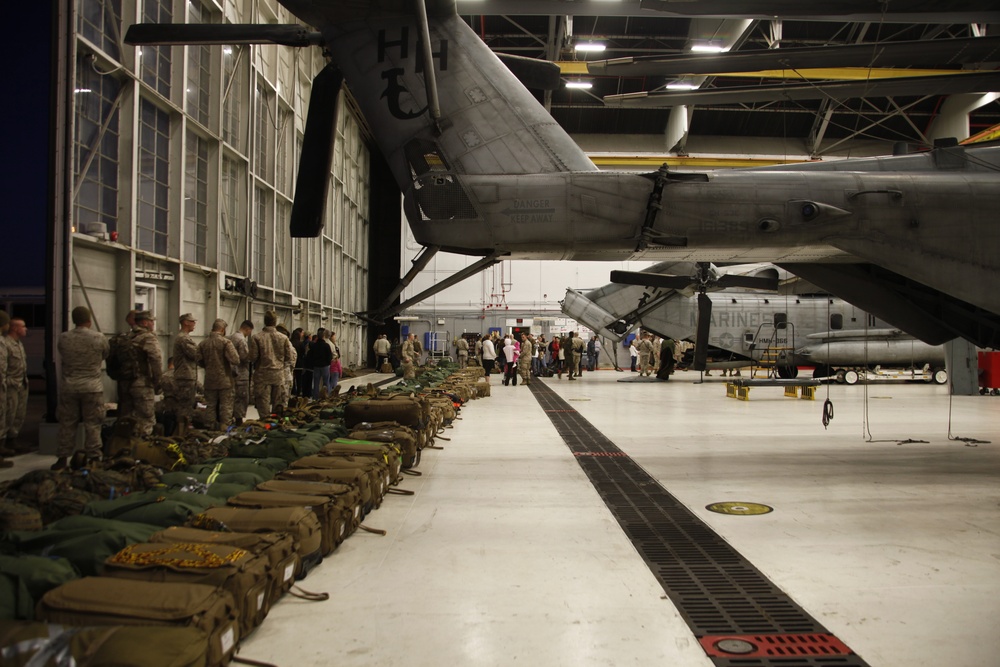HMH-366 teams up with West coast squadron to head to Afghanistan