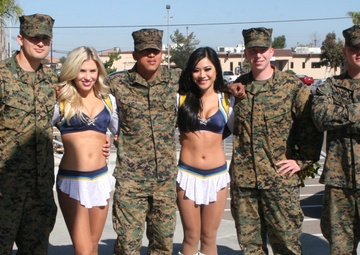Charger Girls, hot dogs and music: pre-Super Bowl party