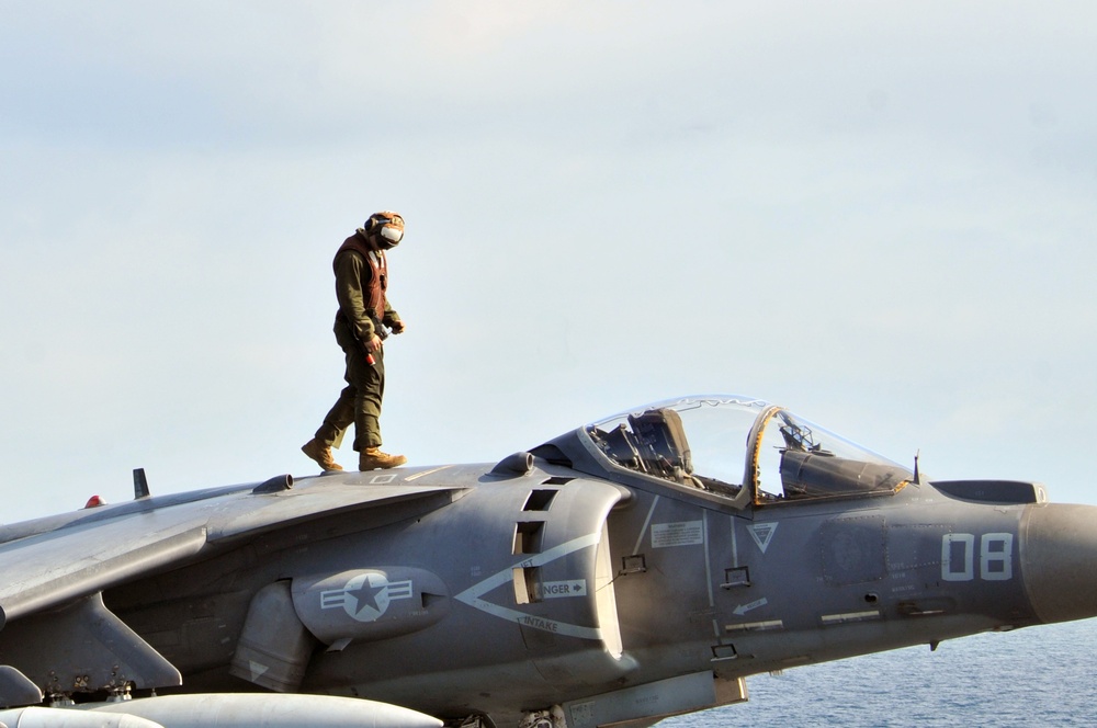 USS Kearsarge in Bold Alligator