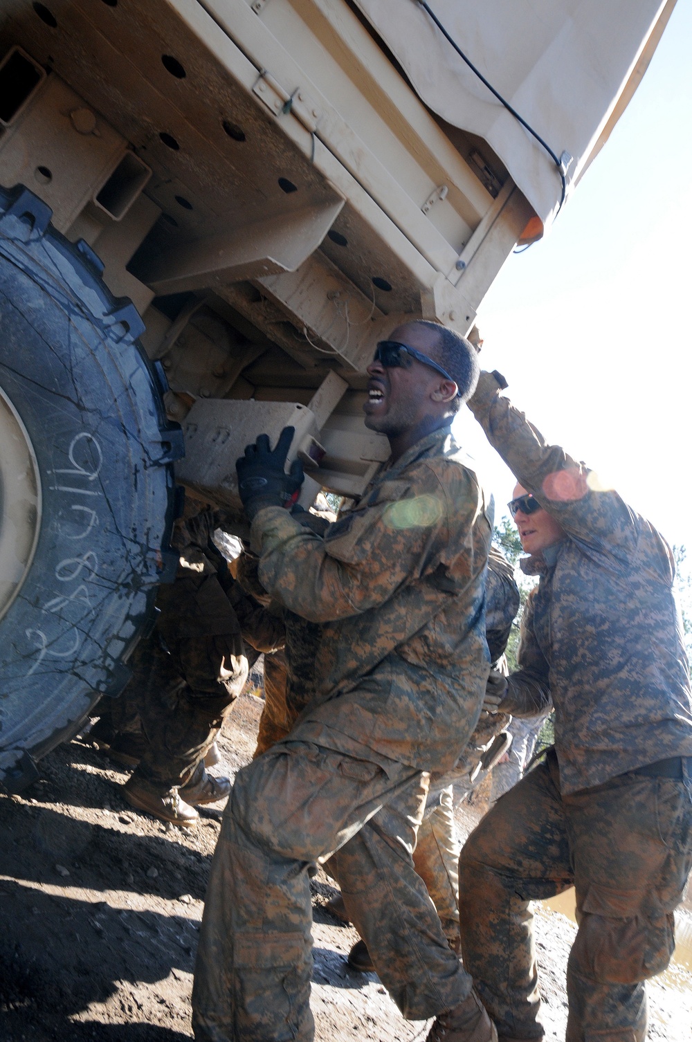 307th Engineers, SAW competition sandbag load event