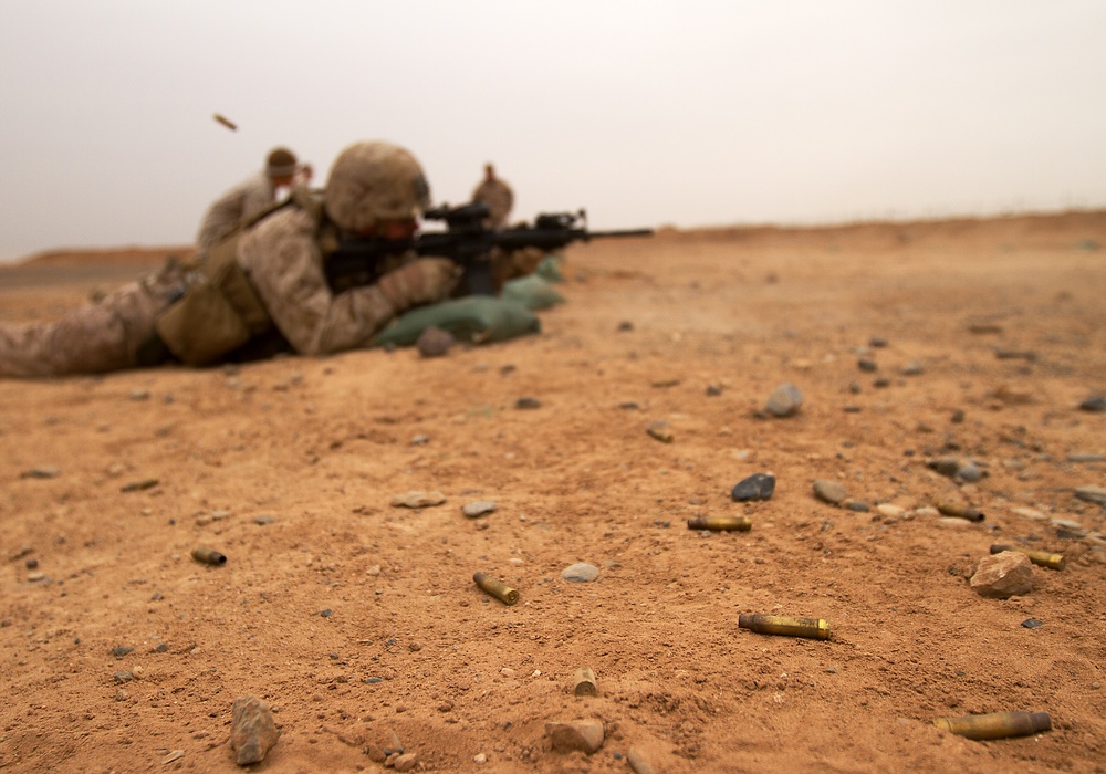 RCT-5 conducts combat marksmanship training at deployment halfway mark