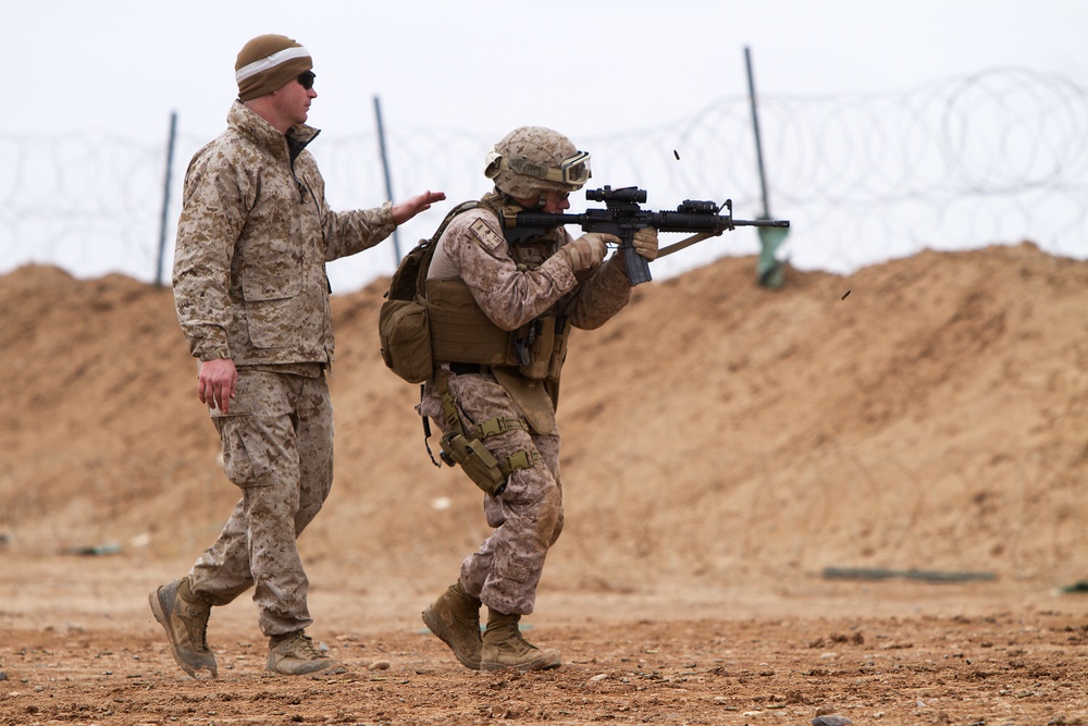 RCT-5 conducts combat marksmanship training at deployment halfway mark