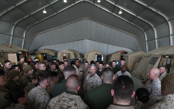 Gen. Amos visits Afghanistan
