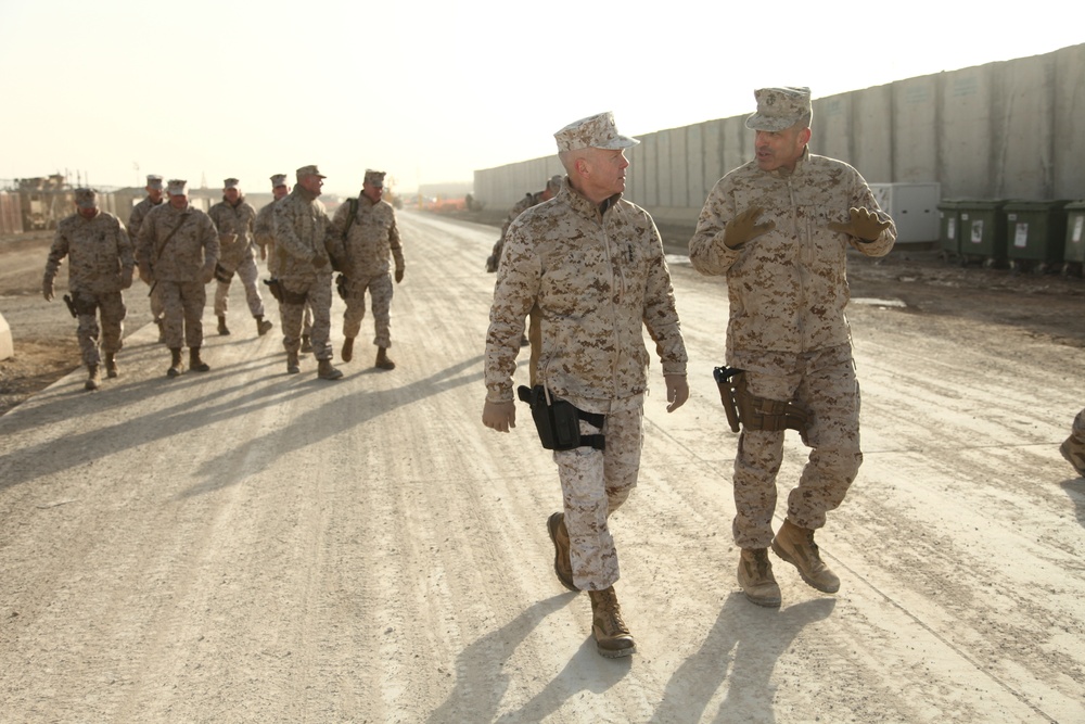 Gen. Amos visits Afghanistan