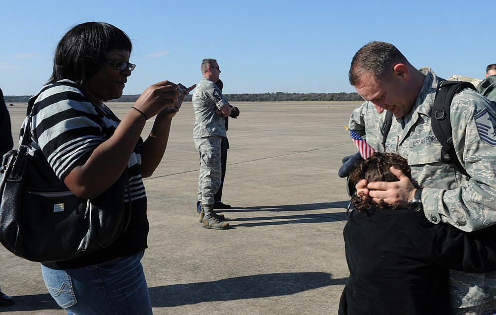 Airmen from Little Rock AFB return home