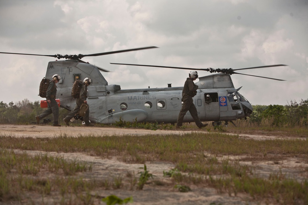 Marines, sailors conduct casualty evacuation drills during CG 2012