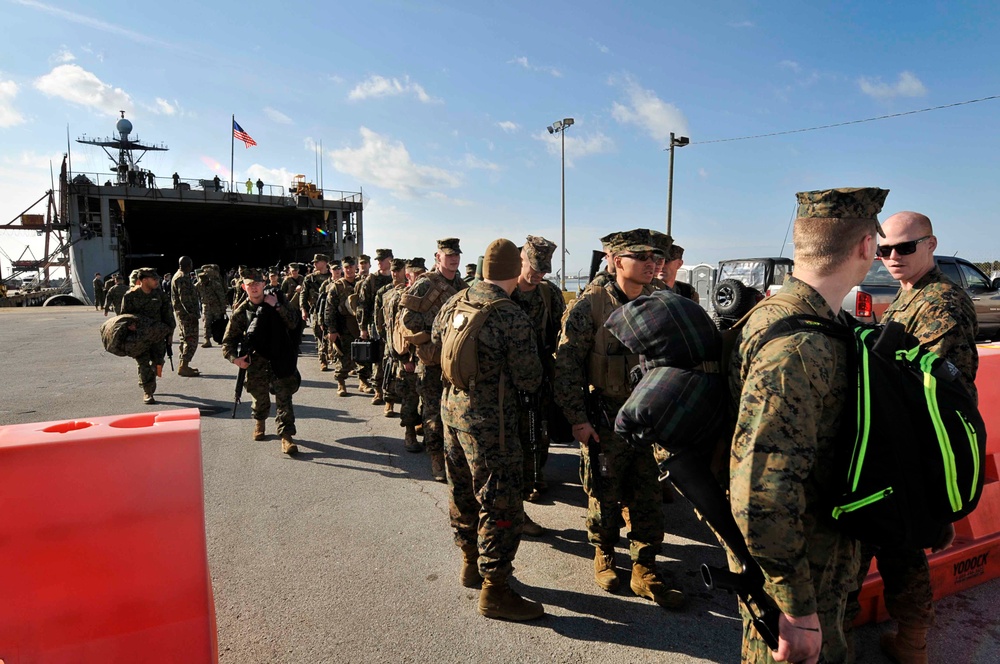 22 MEU Marines arrive home