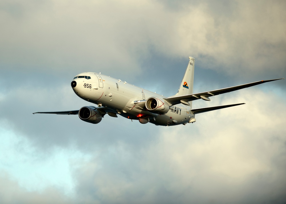 P-8A Poseidon flies above Atlantic Ocean