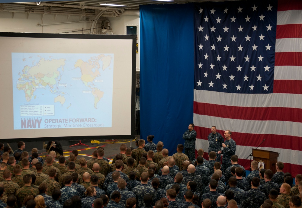 Adm. Greenert holds all-hands call