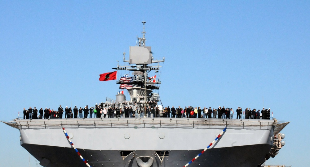 USS Bataan returns home