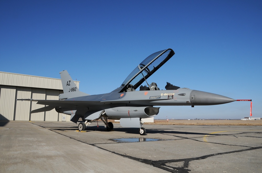 Dutch F-16 a first for ANG Paint Facility