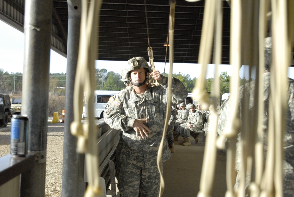 Corps CSM does final jump before leaving installation
