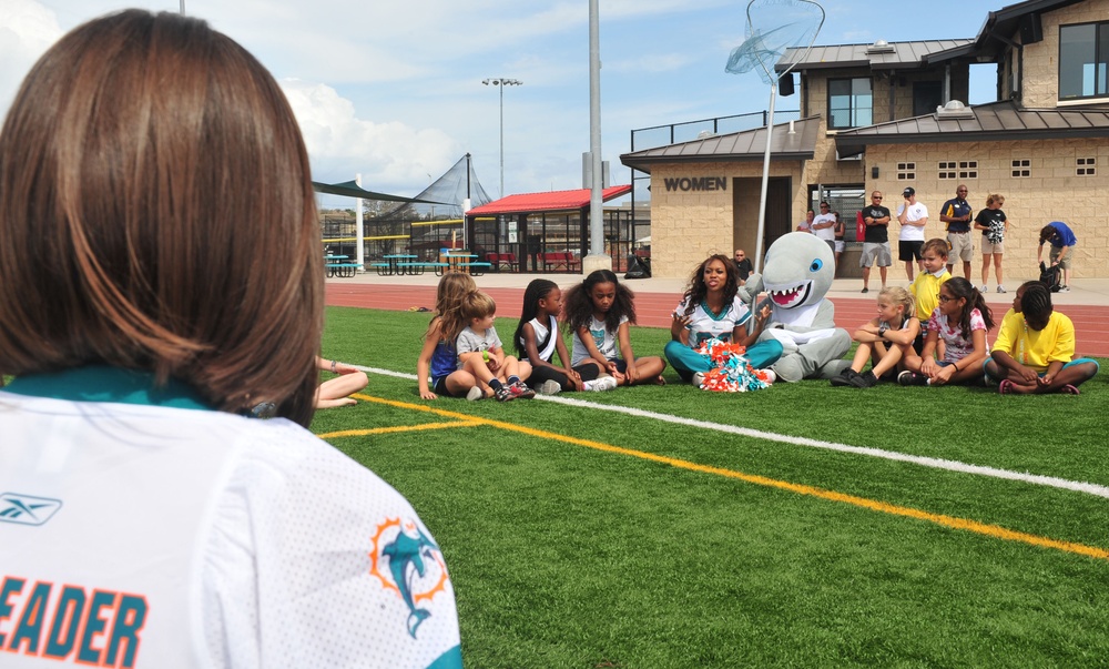 Miami Dolphins cheerleaders spend Super Bowl Sunday at GTMO