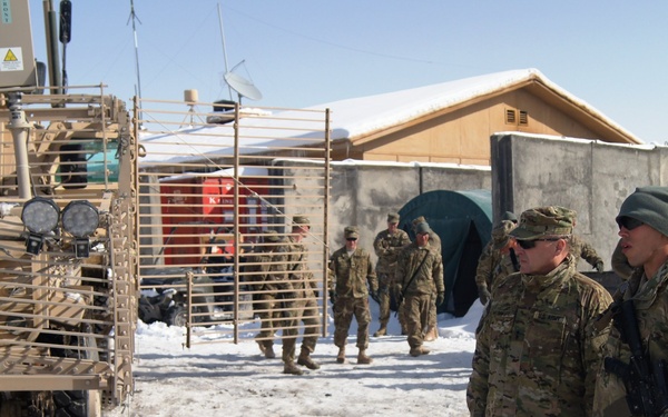 10th Mountain Division commander visits 7th Eng. Bn.
