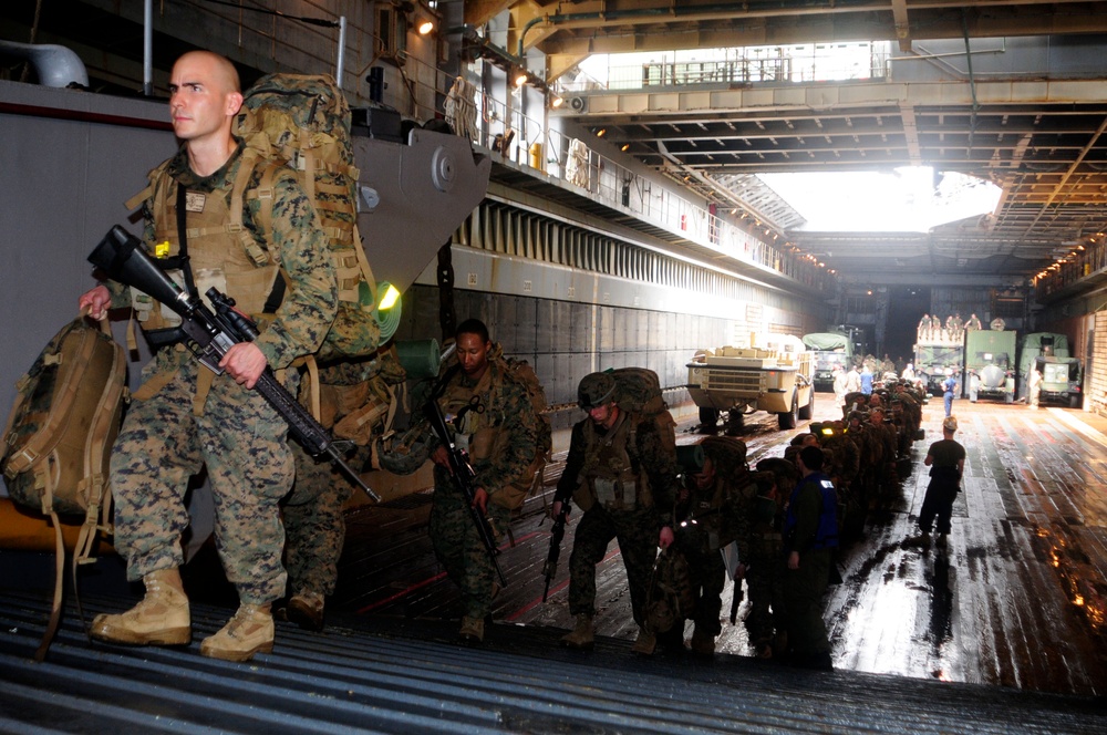 Germantown Offloads Marines; start Cobra Gold