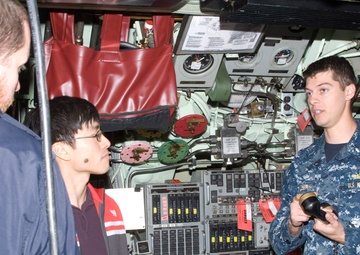Hollywood to the Navy entertainers tour USS Asheville