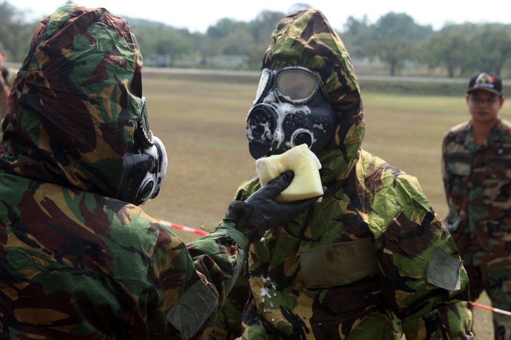 US, Thai Marines rehearse chemical attack, decontamination situation