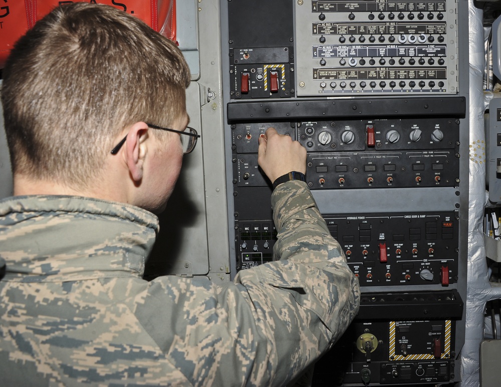 305th Maintenance Group airmen at work