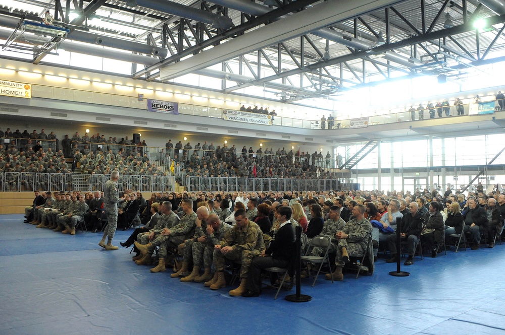US Army Europe Commander Lt. Gen. Mark Hertling visits a community forum at Garrison Grafenwoehr