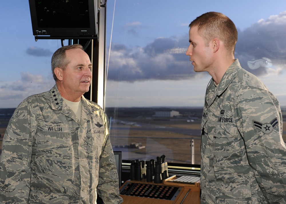 US Air Forces Europe leaders visit RAF Mildenhall