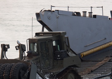 USS Tortuga unloads at Exercise Cobra Gold 2012