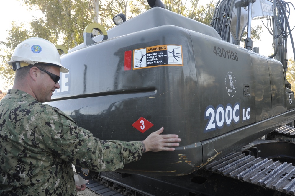 Seabee mechanic BEEPs an excavator