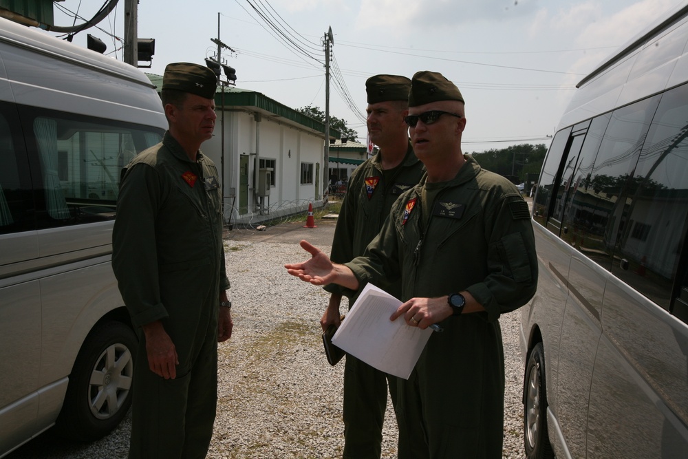 Maj.  Gen. Beydler visits MAG-36 during Exercise Cobra Gold 2012