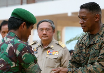 Multinational project builds school