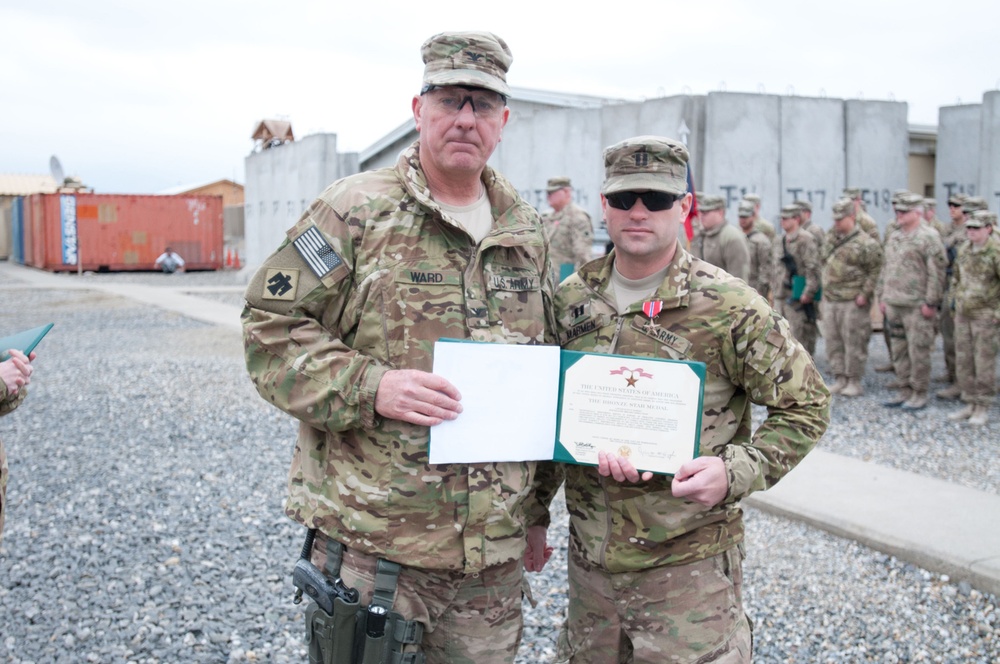 45TH IBCT commander awards soldiers