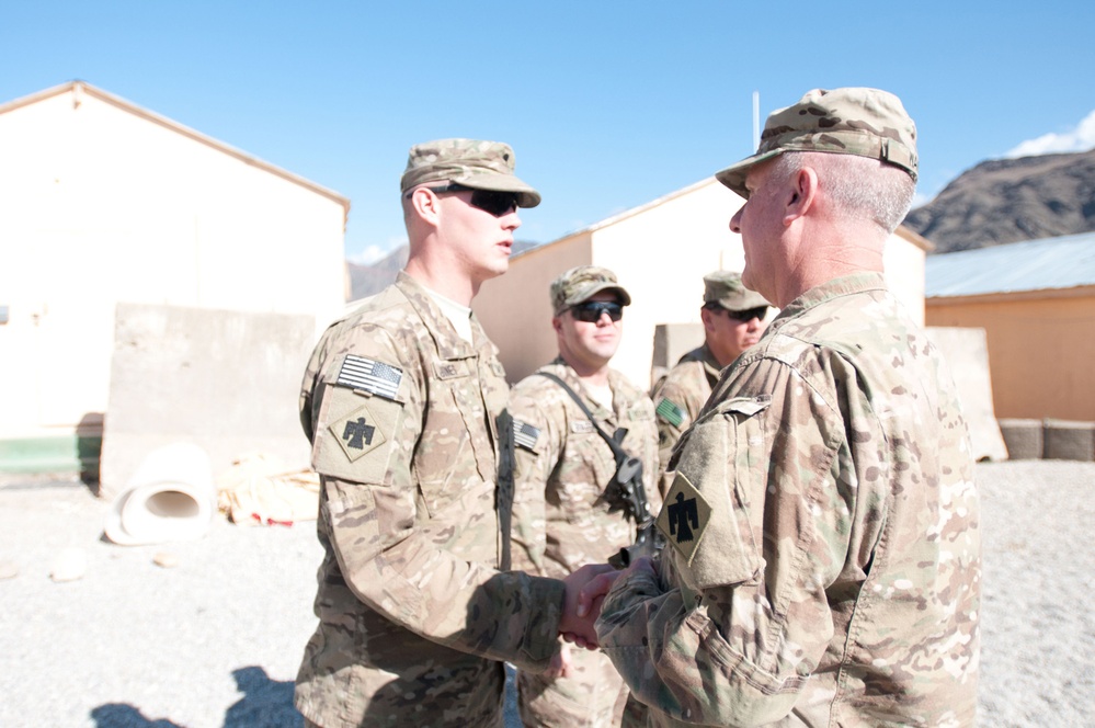 45th IBCT commander awards soldiers