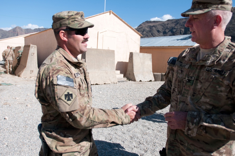 45th IBCT commander awards soldiers