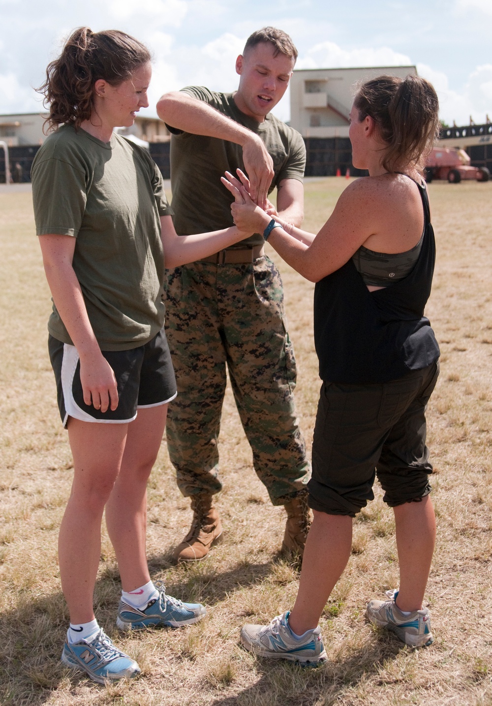 America’s Battalion spouses get a taste of the Corps