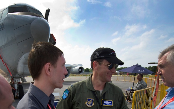 Airmen find common ground at the 2012 Singapore Airshow