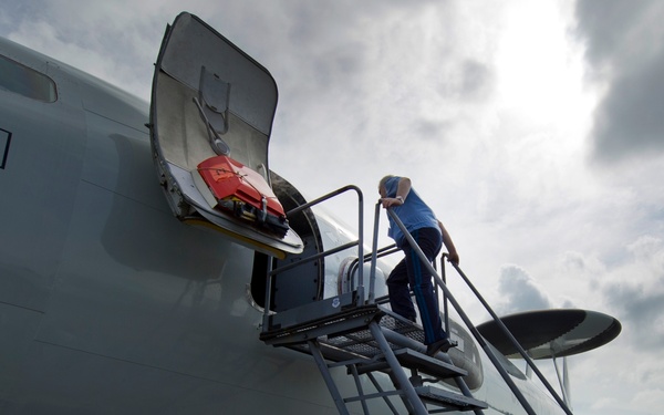 Airmen find common ground at the 2012 Singapore Airshow