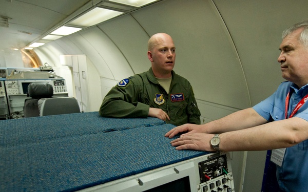 Airmen find common ground at the 2012 Singapore Airshow