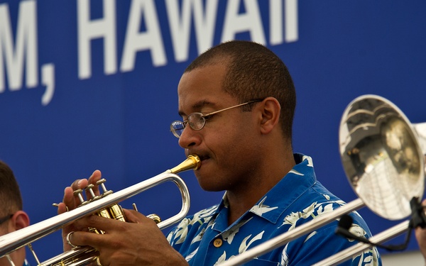 US Air Force Band of the Pacific, Hawaii rocks 2012 Singapore Airshow