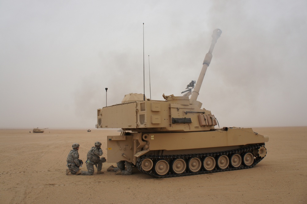 1-125 Field Artillery live fire exercise