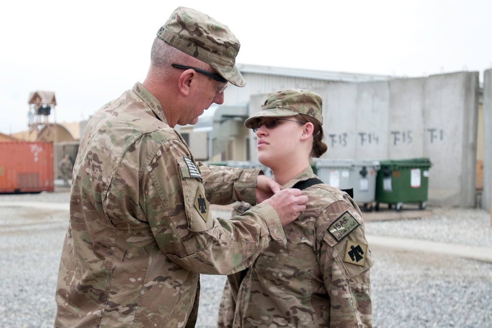 Thunderbird soldiers receive awards