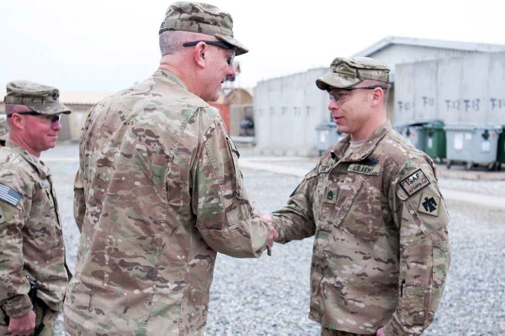 Thunderbird soldiers receive awards