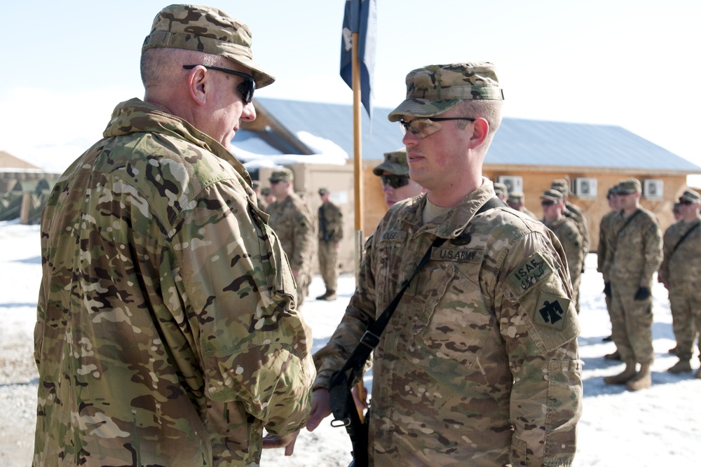 Thunderbird soldiers receive awards