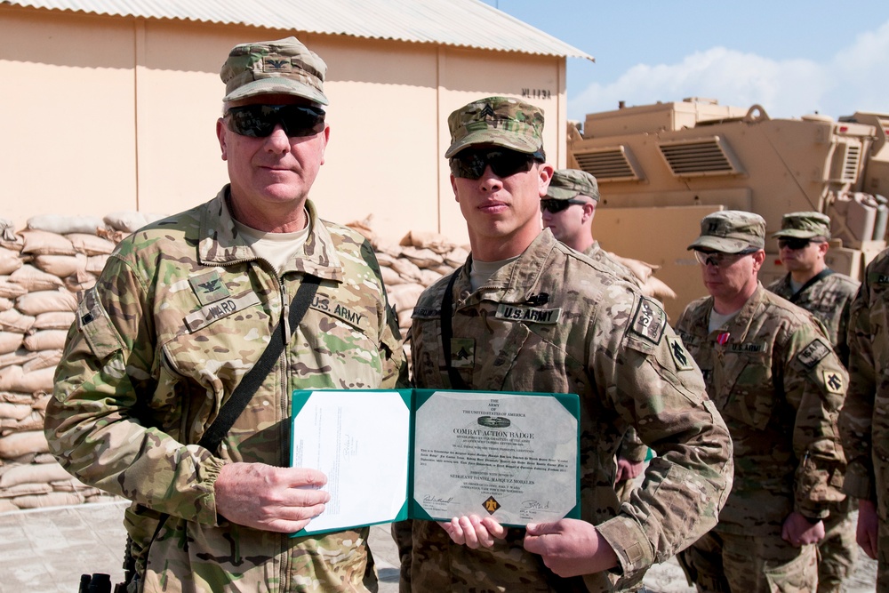 Thunderbird soldiers receive awards